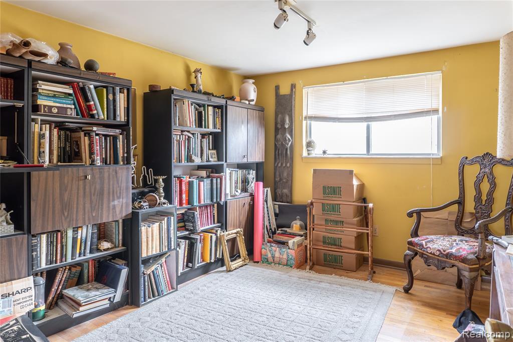 8362 Sunburst, Center Line, MI 48015 — Photo 45