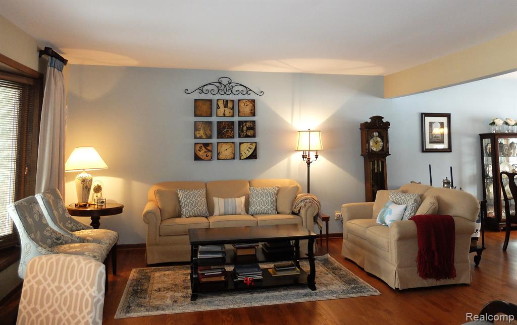 8180 SLEEPY TIME Court, Clarkston, MI 48348 — Photo 5