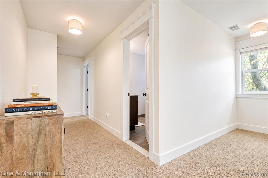 716 Cherry Avenue, Royal Oak, MI 48073 — Photo 13
