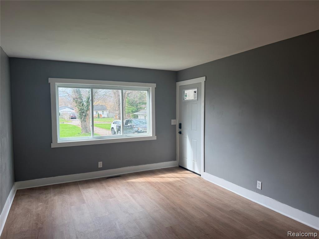 106 W Cornell Avenue, Pontiac, MI 48340 — Photo 10