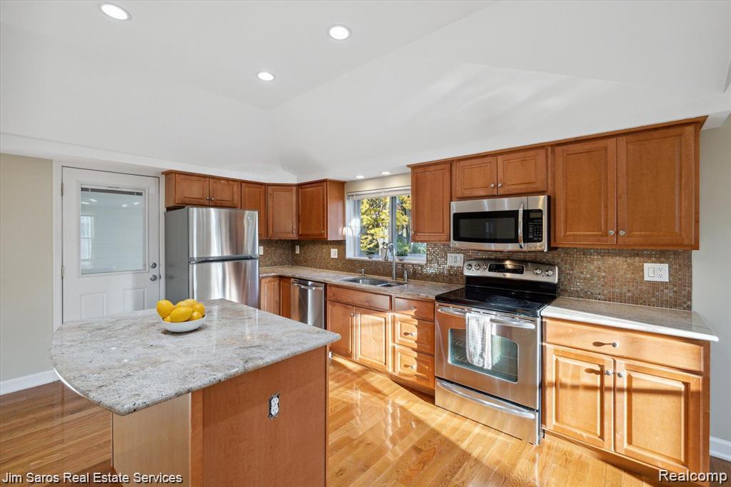 84 Vernier Road, Grosse Pointe Shores, MI 48236 — Photo 4