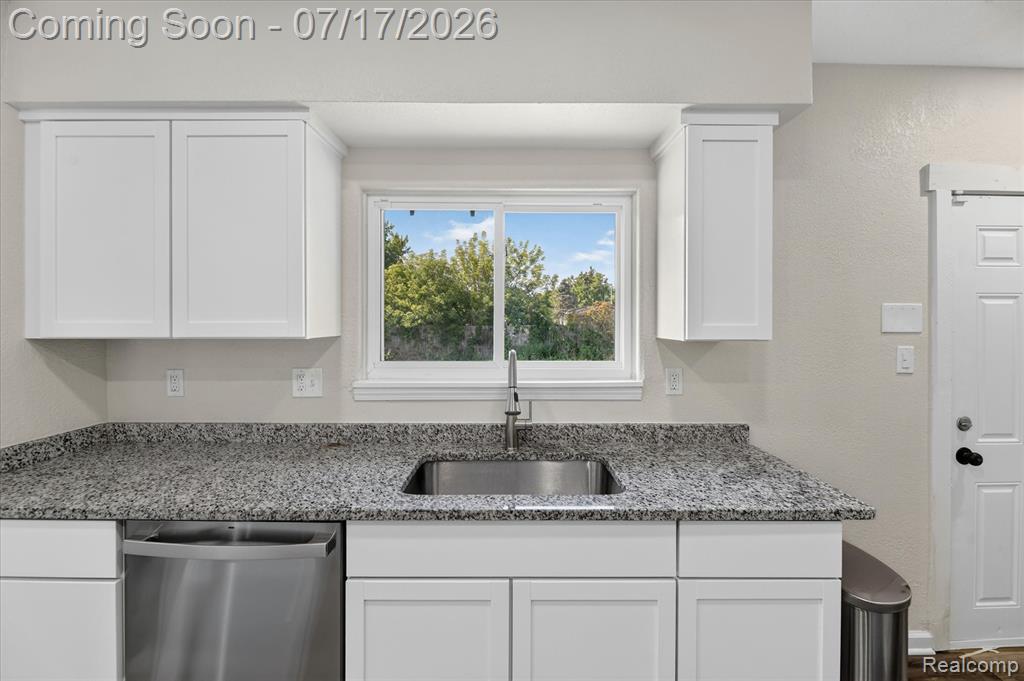 5200 Lapeer Road, Burton, MI 48509 — Photo 5