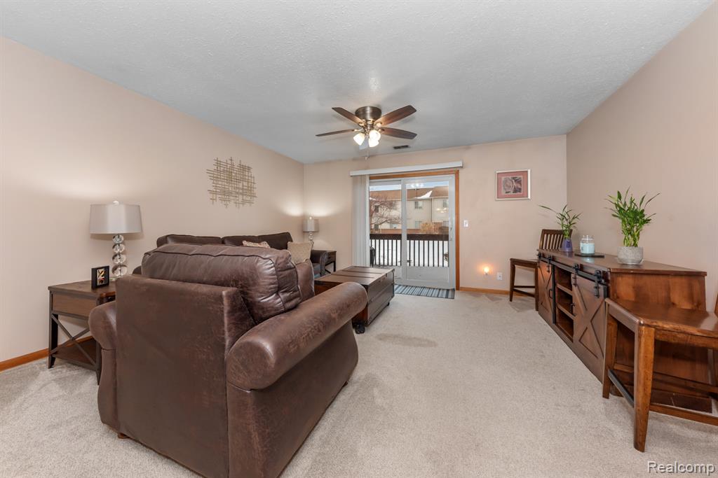 9624 Sawgrass Court, Belleville, MI 48111 — Photo 7