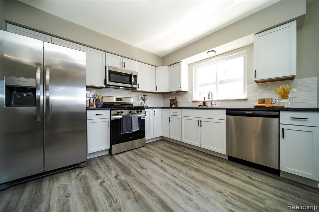 32100 Ruehle Avenue, Warren, MI 48093 — Photo 18