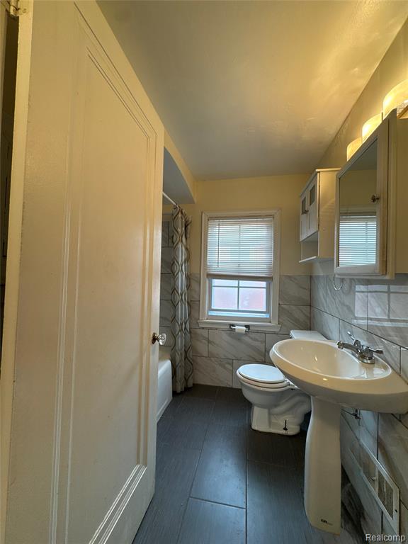 4600 Chatsworth Street, Detroit, MI 48224 — Photo 5