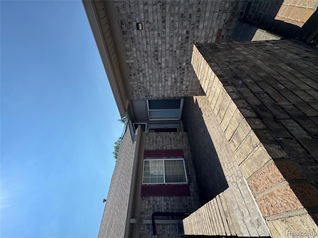 59219 Conifer Court, Washington, MI