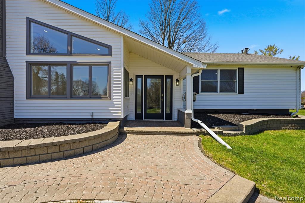 8636 Tindall Road, Davisburg, MI 48350 — Photo 3