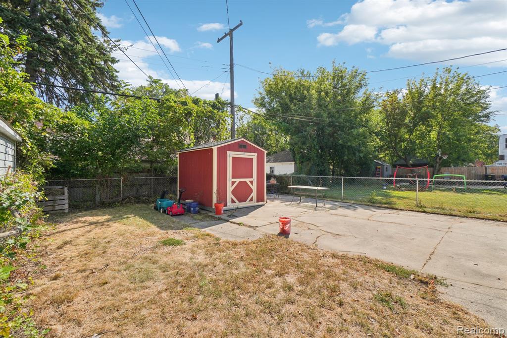 20024 Picadilly Road, Detroit, MI 48221 — Photo 37