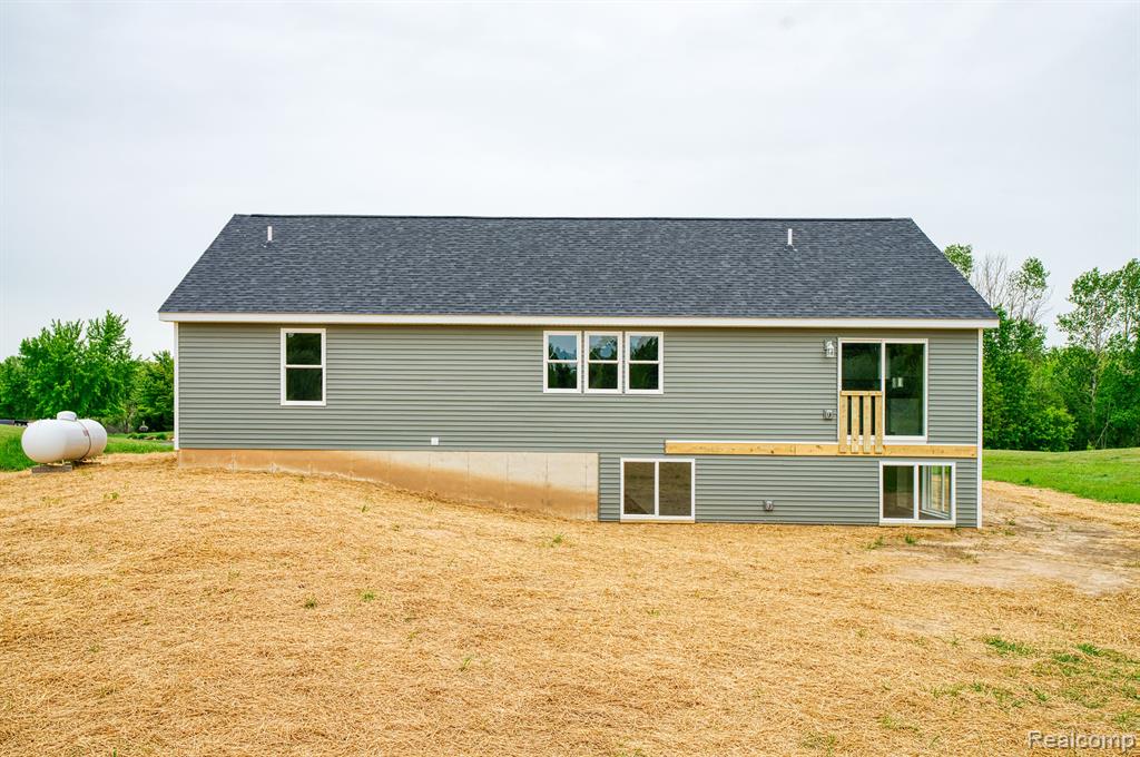 9674 IOSCO RIDGE Drive, Gregory, MI 48137 — Photo 38