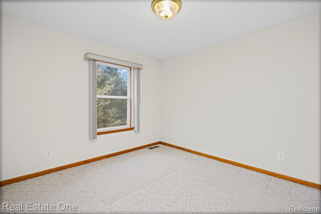 4438 Great Oaks Drive, Grand Blanc, MI 48439 — Photo 39