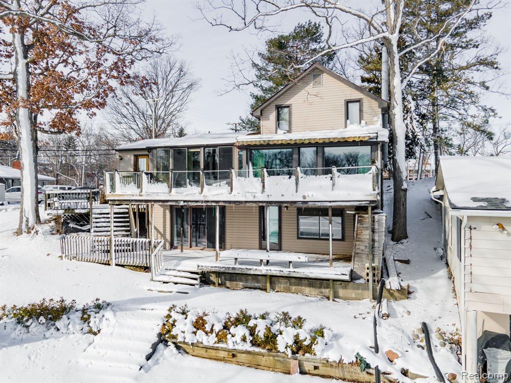 653 CENTRAL Drive, Lake Orion, MI 48362 — Photo 4
