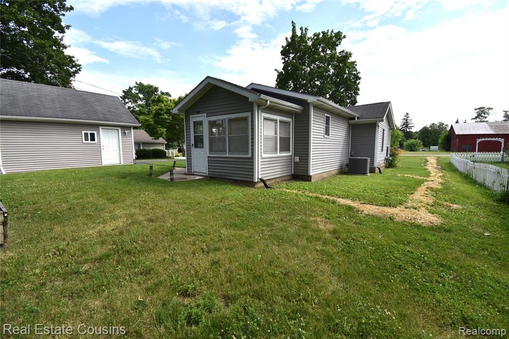 116 Park Street, Gaines Vlg, MI 48436 — Photo 31