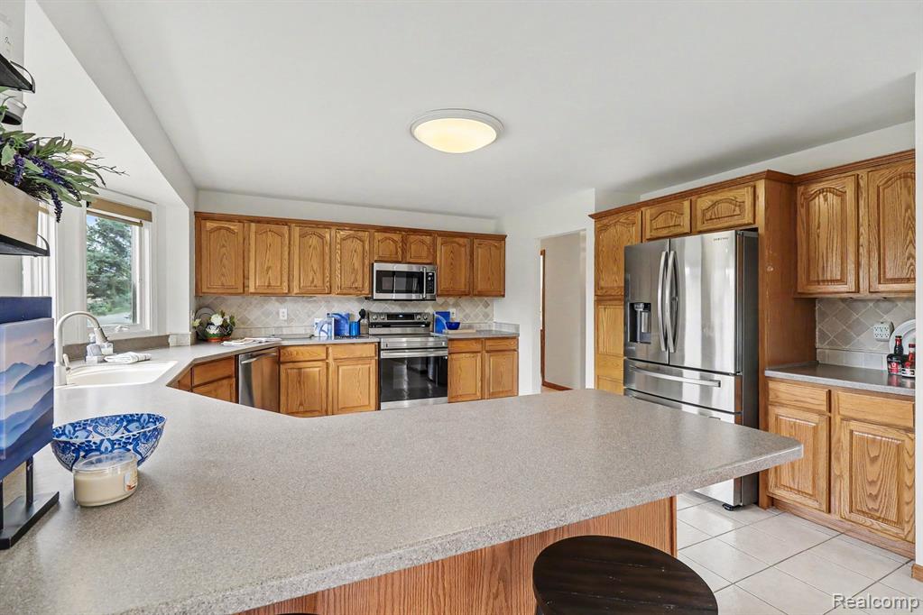 55206 Leonard Court, Shelby Twp, MI 48316 — Photo 6