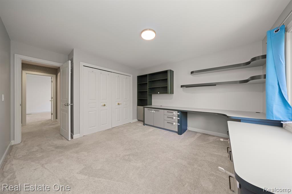 6745 CHARING Crossing, West Bloomfield, MI — Photo 53