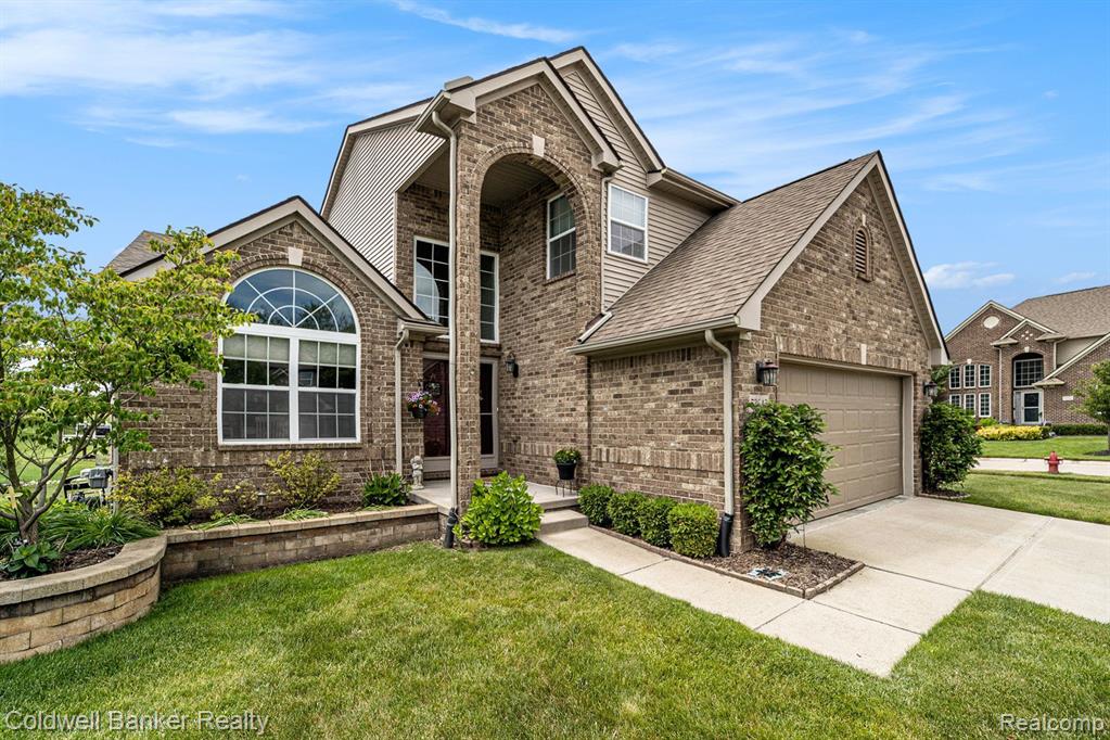 53643 VALLEYWOOD Drive, South Lyon, MI 48178 — Photo 3