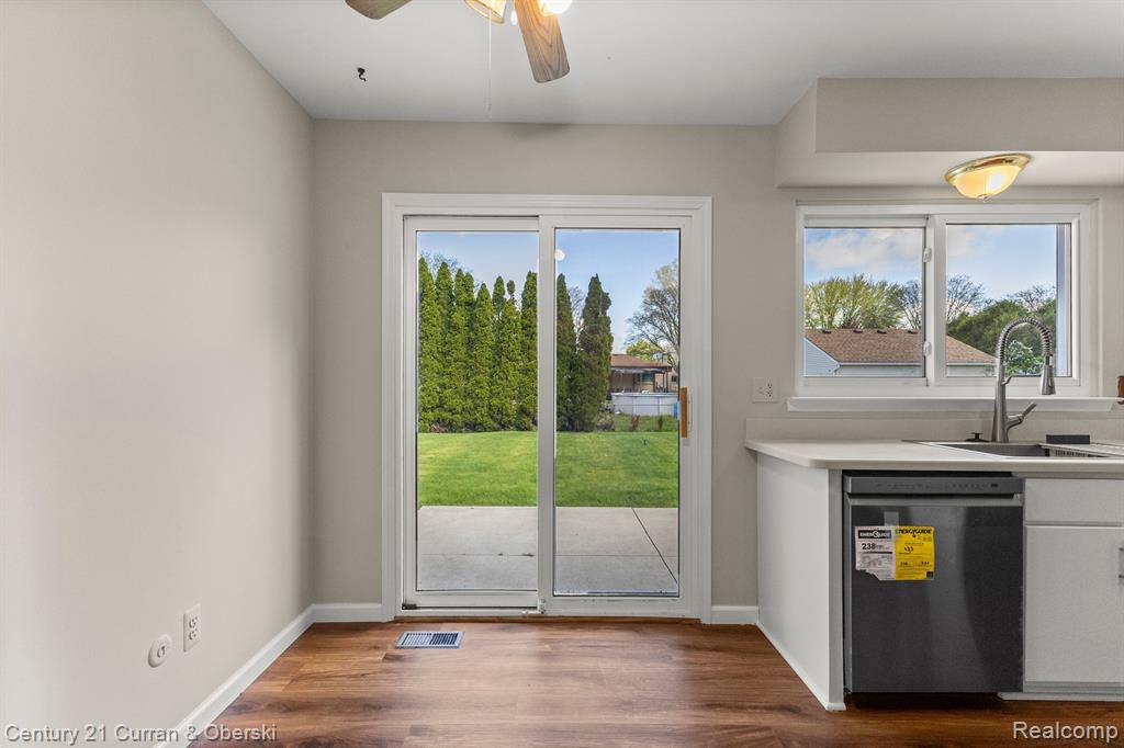 39798 CHEVIOT Road, Canton, MI 48188 — Photo 16