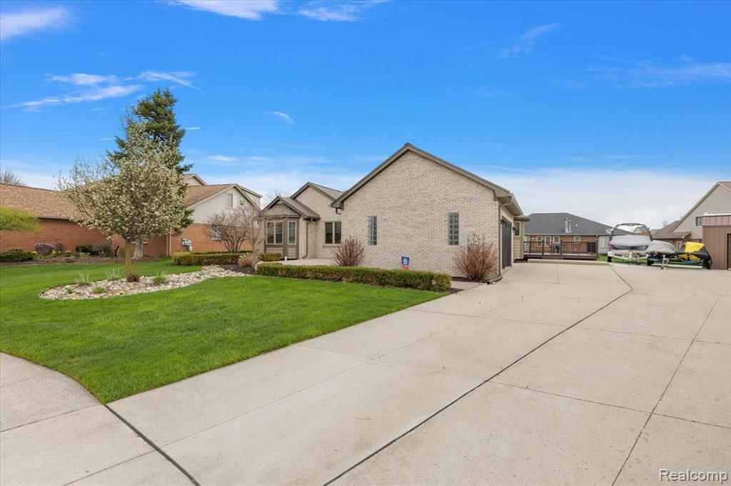 35526 Brooke Circle, New Baltimore, MI 48047 — Photo 31