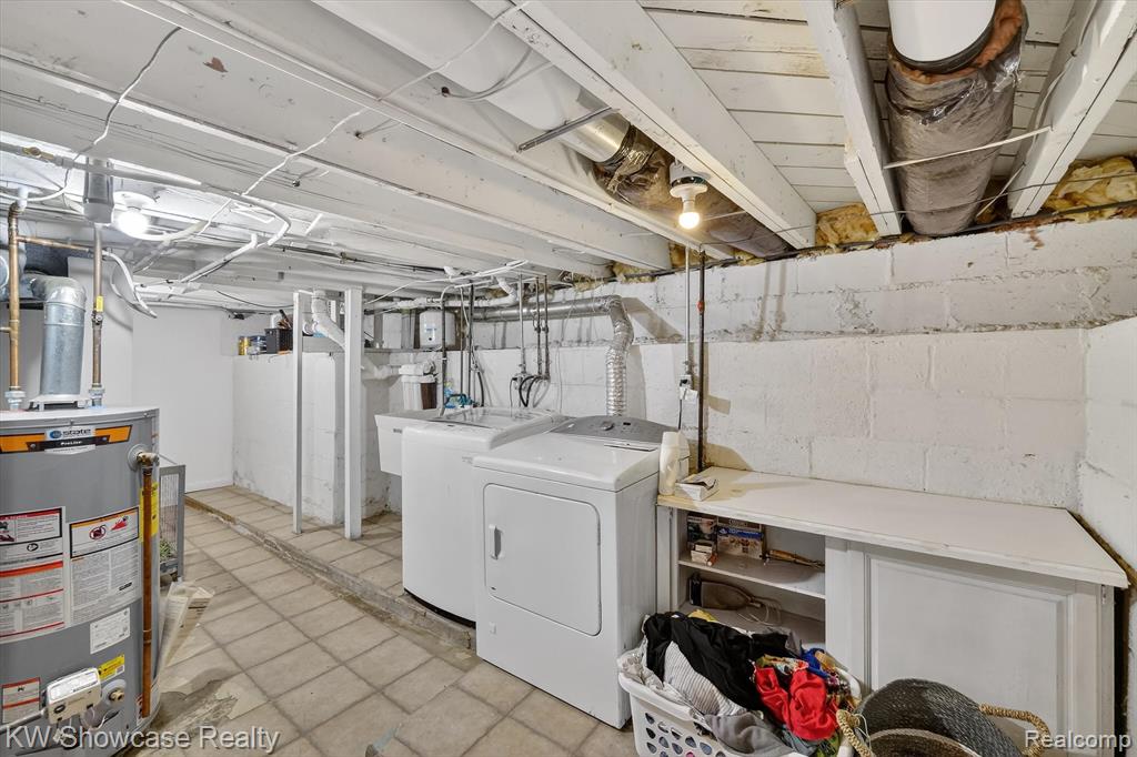 341 Rustic Circle, White Lake, MI — Photo 33