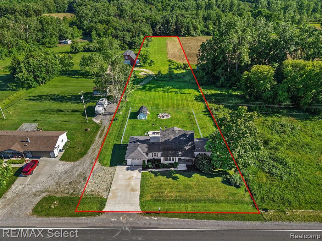 10469 W PIERSON Road, Flushing, MI 48433 — Photo 17