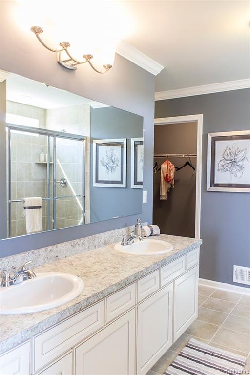 6133 S TRAILWOODS Drive, Ann Arbor, MI 48103 — Photo 8