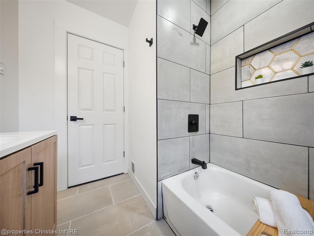 10930 Mogul Street, Detroit, MI 48224 — Photo 17