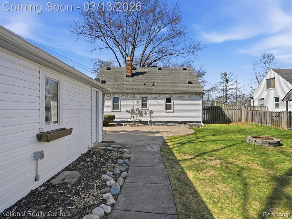 2266 Robina Avenue, Berkley, MI 48072 — Photo 29