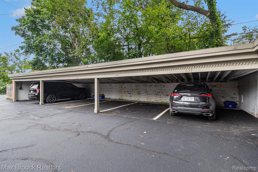 639 N Old Woodward Avenue, Birmingham, MI 48009 — Photo 17