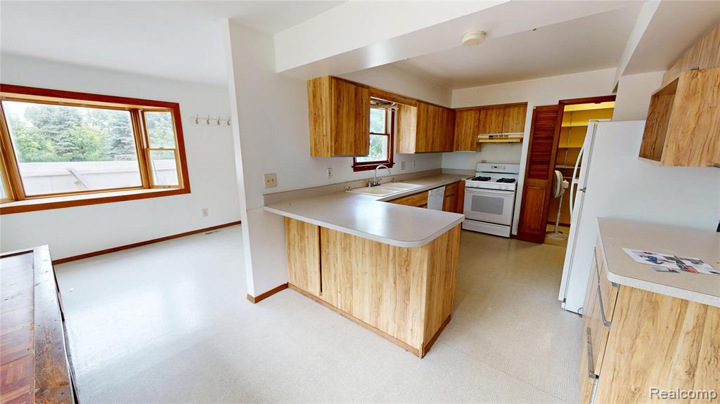 3965 Parsons Road, Howell, MI 48855 — Photo 6