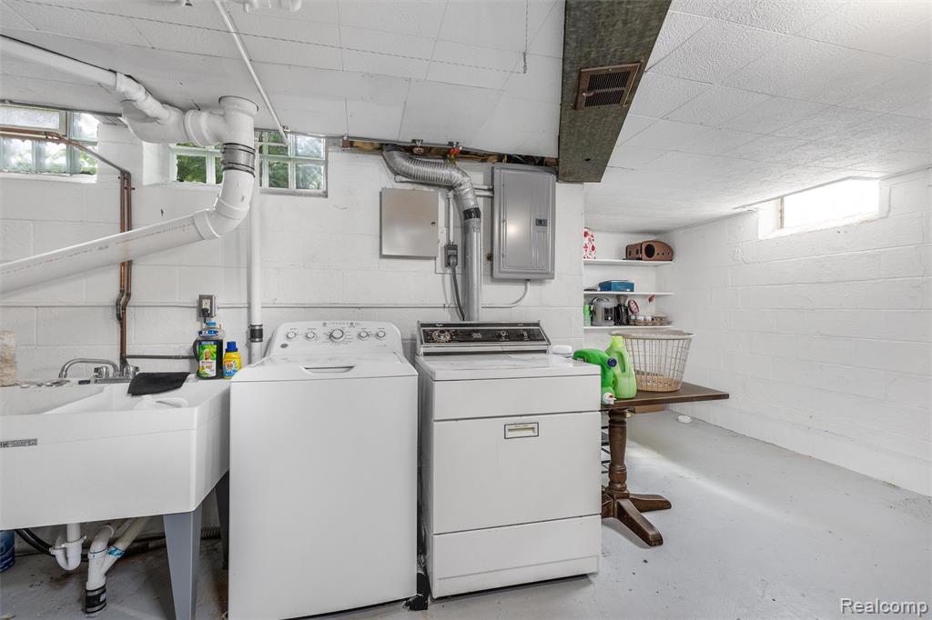 8123 McKinley, Center Line, MI 48015 — Photo 14
