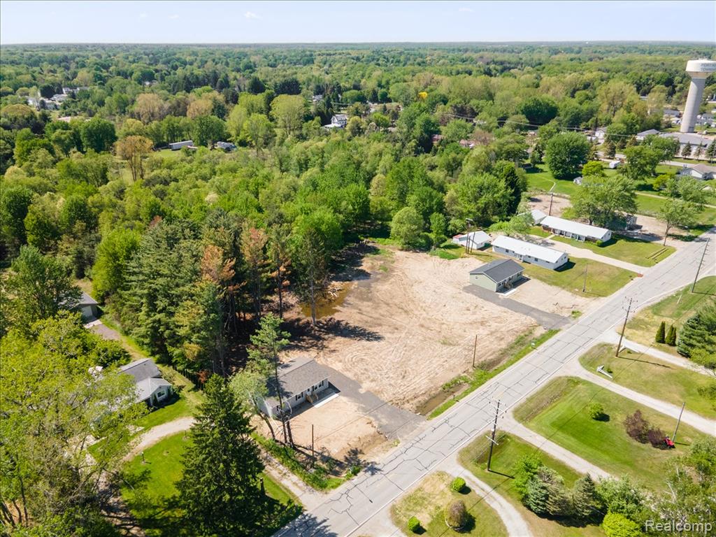 2921 Beach Road, Port Huron, MI 48060 — Photo 28
