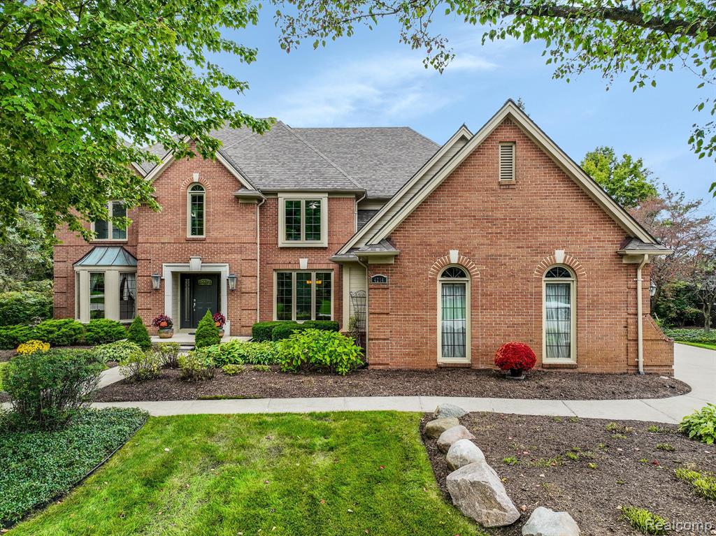 4214 Oak Tree Circle, Rochester, MI 48306 — front exterior