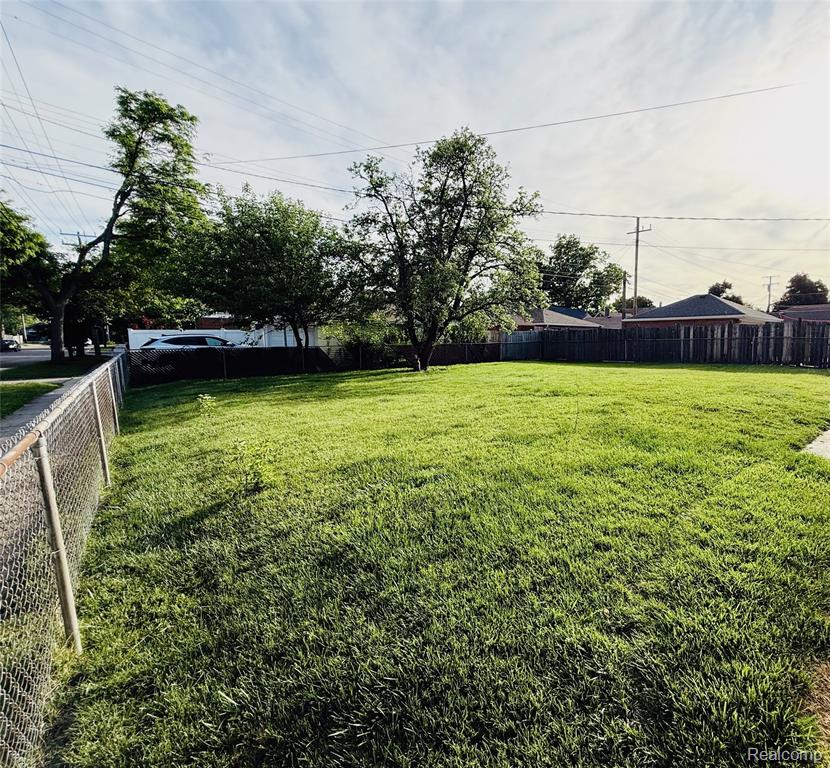 2203 White Avenue, Lincoln Park, MI 48146 — Photo 32