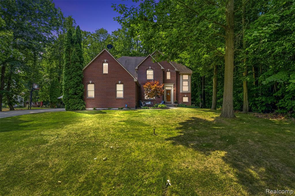9293 Oakview Drive, Swartz Creek, MI 48473