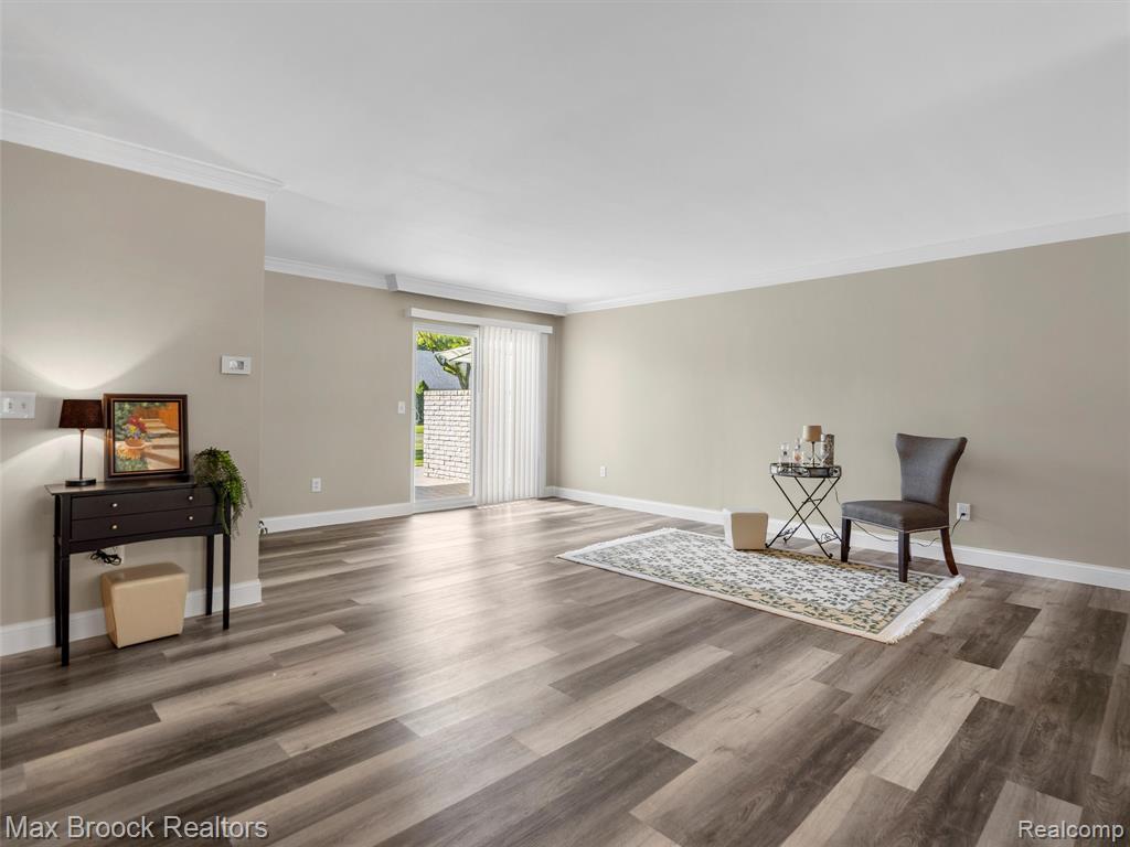 628 Country Club Drive, 23, Saint Clair Shores, MI 48082 — Photo 6