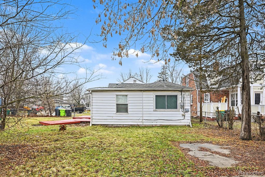 22570 Tulane Avenue, Farmington, MI 48336 — Photo 22