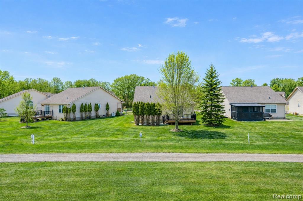 11126 Strathmore Court, Grand Blanc, MI 48439 — Photo 32