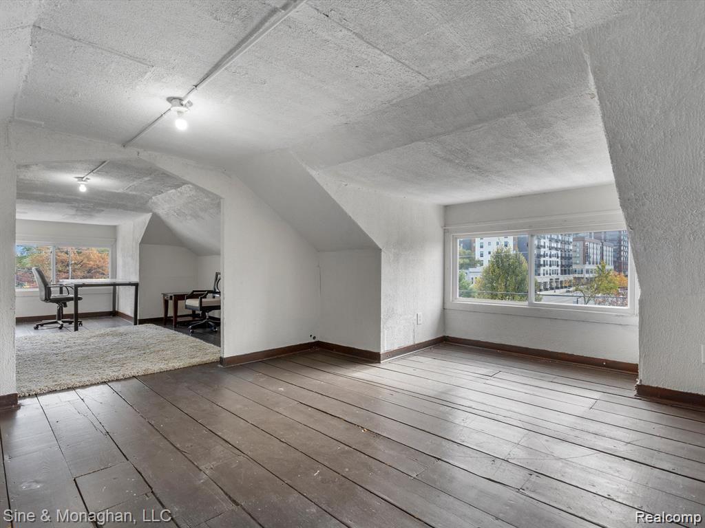 603 N MAIN Street, Royal Oak, MI 48067 — Photo 22