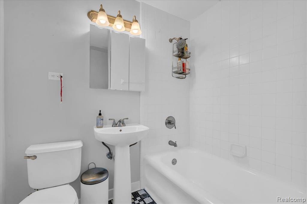 15 E Kirby Street, 929, Detroit, MI 48202 — Photo 18