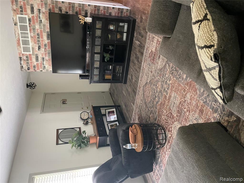 4537 Morgan Drive, Columbiaville, MI 48421 — Photo 9