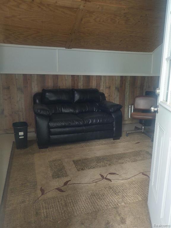 6268 Hazard Road, Fenton, MI 48430 — Photo 15