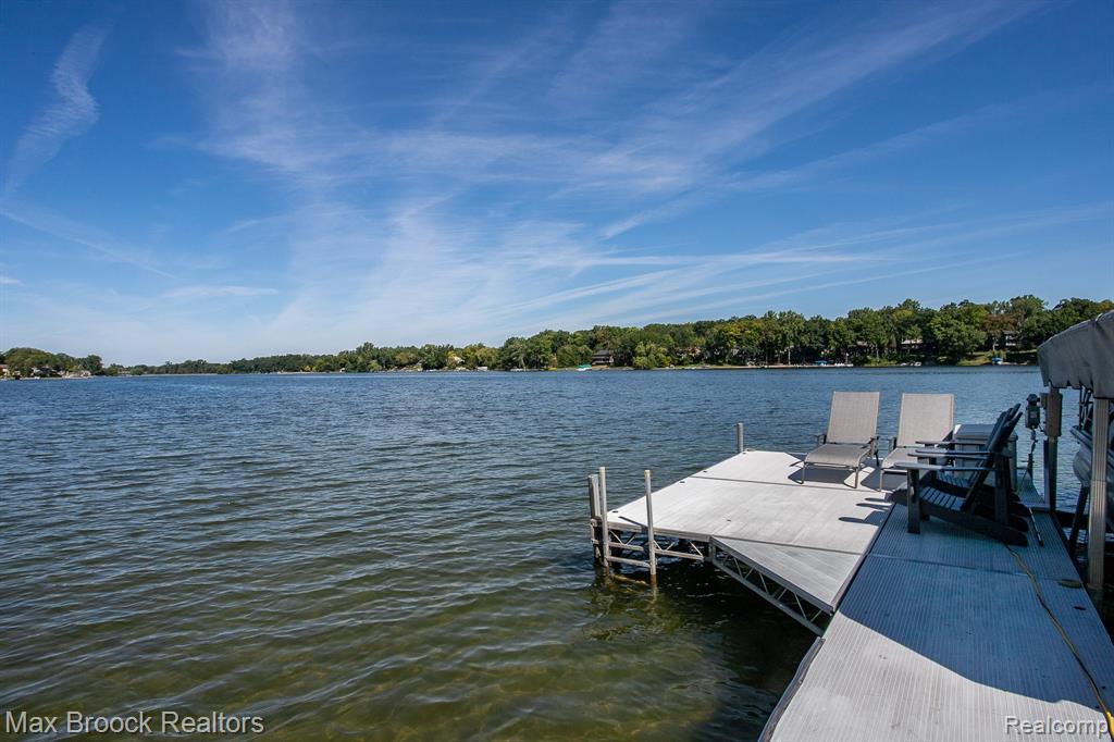 7080 Colony Drive, West Bloomfield, MI 48323 — Photo 81