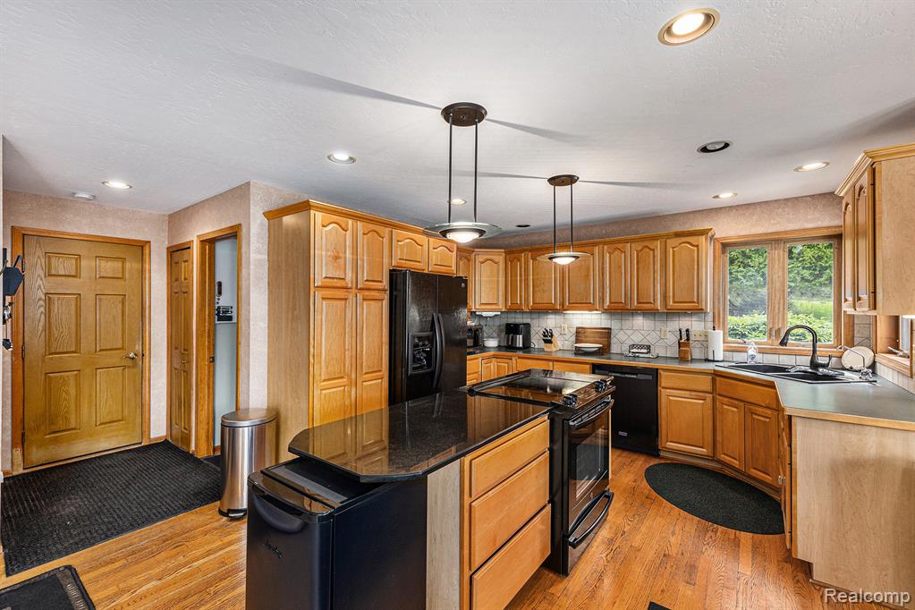 1437 RILLVIEW Court, Metamora, MI 48455 — Photo 11