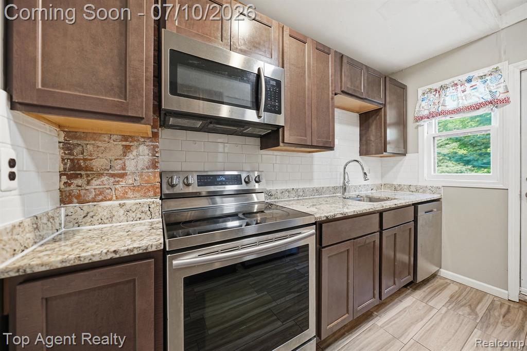 74 Washington Street, Mount Clemens, MI 48043 — Photo 13