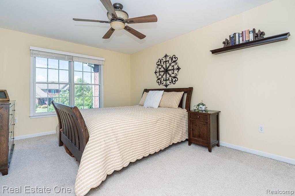 523 WYNSTONE Circle N, Oakland, MI — Photo 36