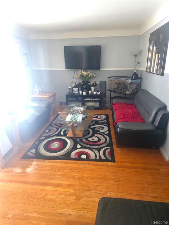 12835 W Parkway Street, Detroit, MI 48223 — Photo 25