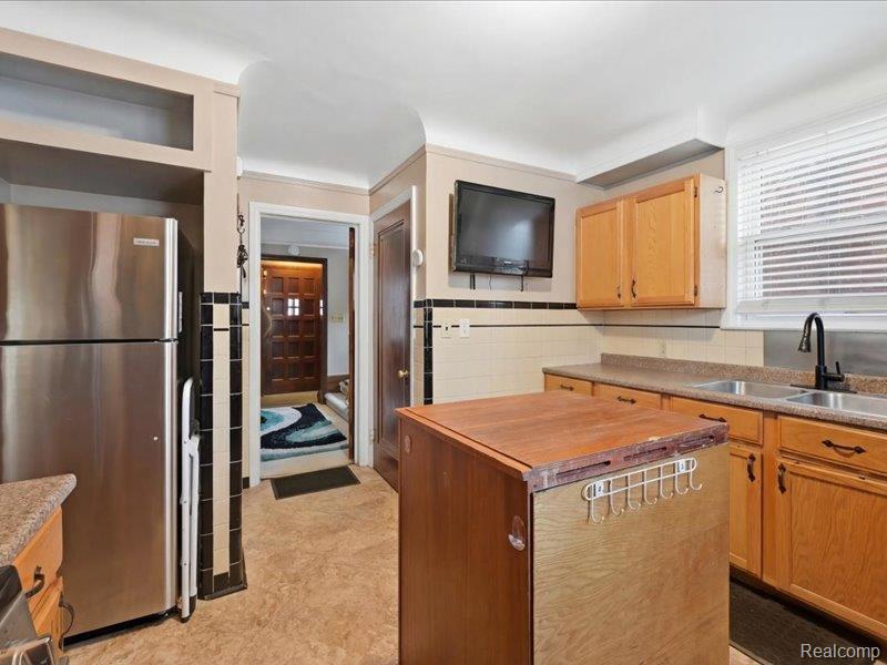 11323 Lansdowne Street, Detroit, MI 48224 — Photo 9