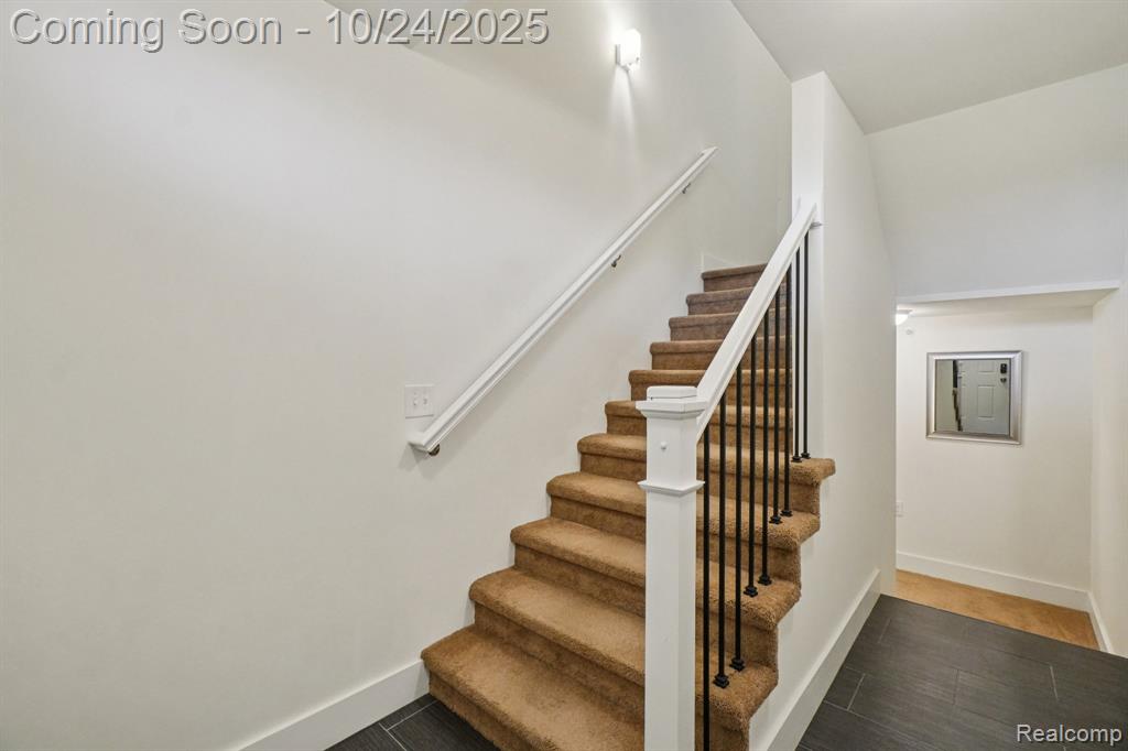 39675 Springwater, Northville, MI 48168 — Photo 5