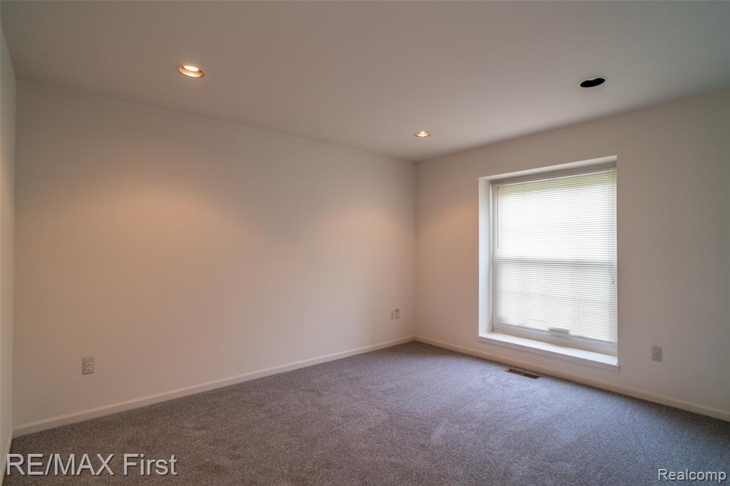 4798 WALNUT CREEK Drive, West Bloomfield, MI — Photo 22