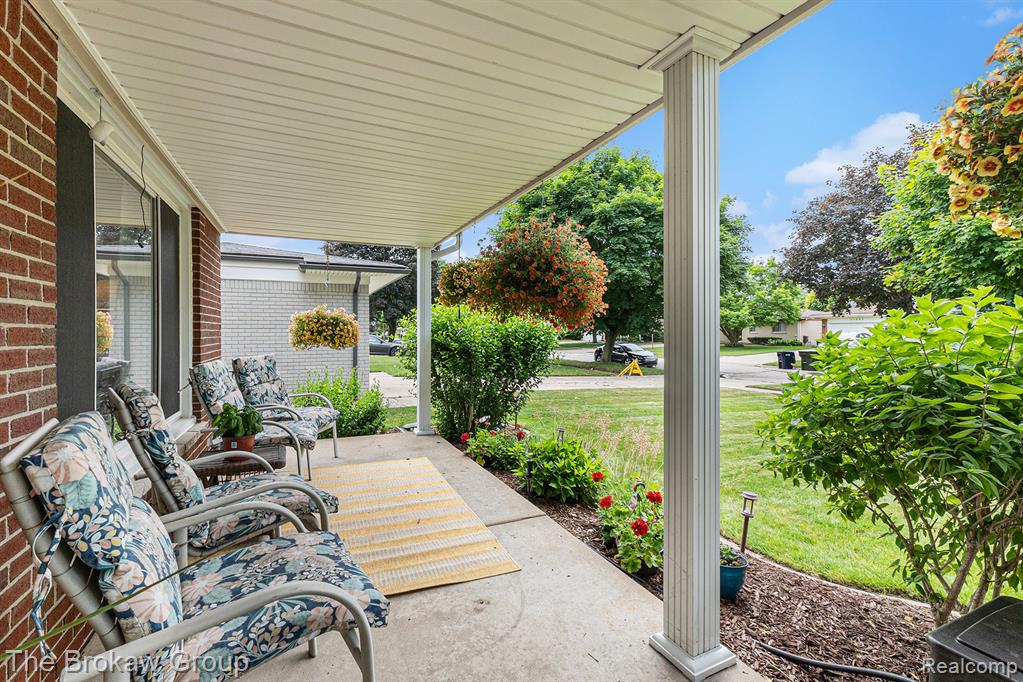 40456 Meade Point Drive, Sterling Heights, MI 48313 — Photo 4