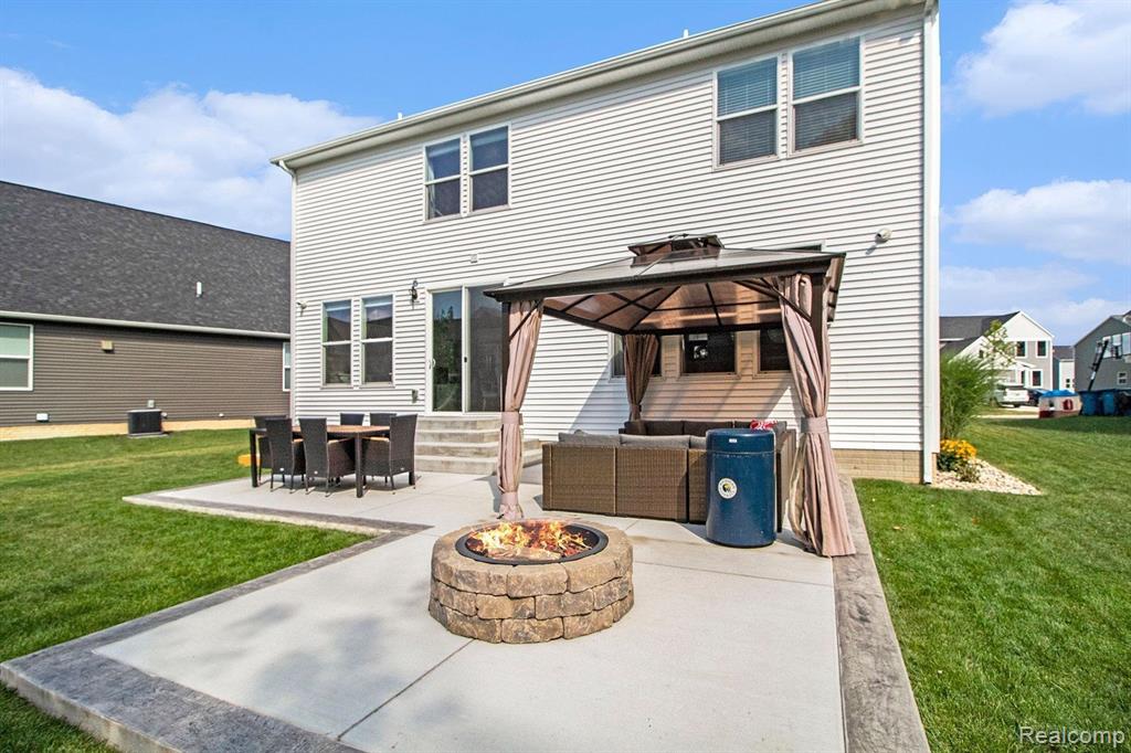 6372 HAWTHORNE Avenue, Ypsilanti, MI 48197 — Photo 21